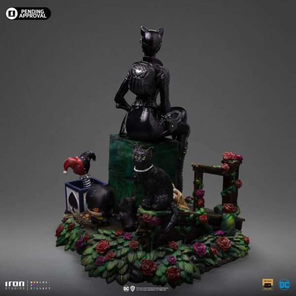 2024 Iron Studios DC Comics Gotham City Sirens Catwoman 1/10 Deluxe Art Scale Statue - Image 3