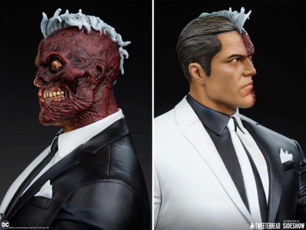 Tweeterhead Batman Two-Face Sixth Scale Maquette - Image 6
