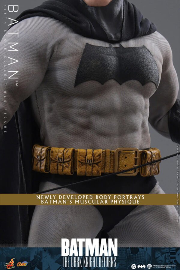 2024 Hot Toys DC Comics The Dark Knight Returns Batman Sixth Scale Figure - Image 6