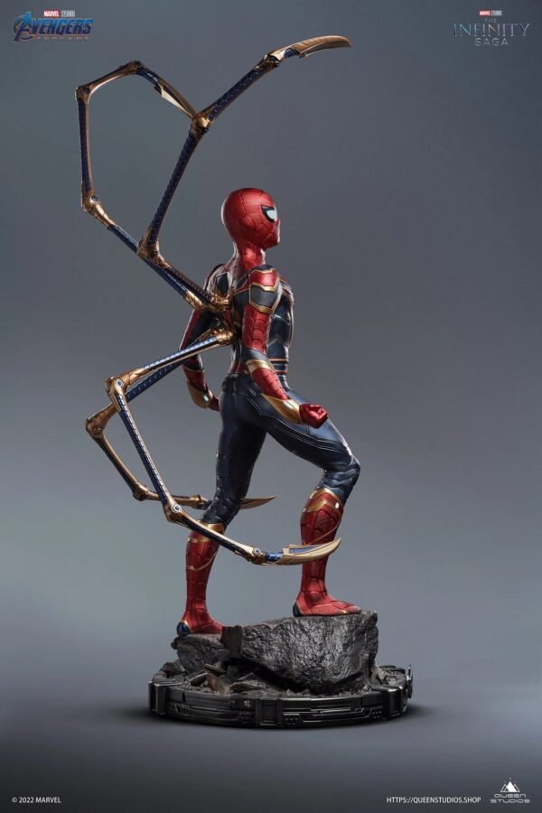 Queen Studios Iron Spider-Man 1/2 Scale Premium Edition Statue - Image 5
