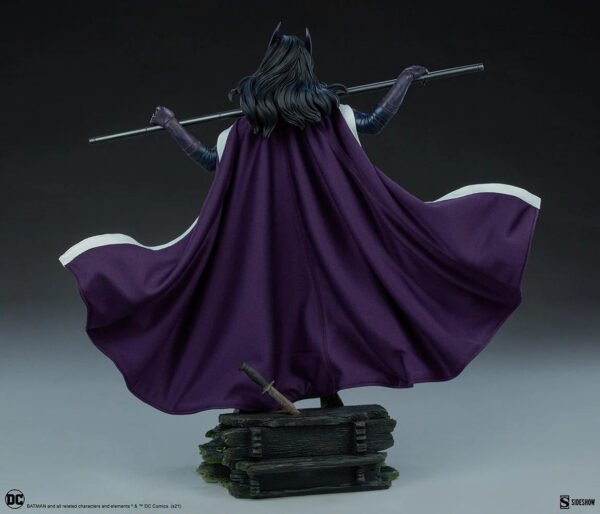 Sideshow Collectibles Huntress Premium Format Figure - Image 4