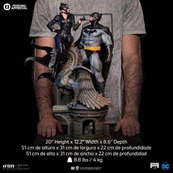 2024 Iron Studios DC Comics Batman and Catwoman Art Scale 1/6 Diorama - Image 5