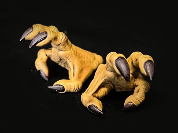2024 Four Horsemen Cosmic Legions: OxKrewe: Book One, Thraxxon Lowland Scapeback Figure - Image 8
