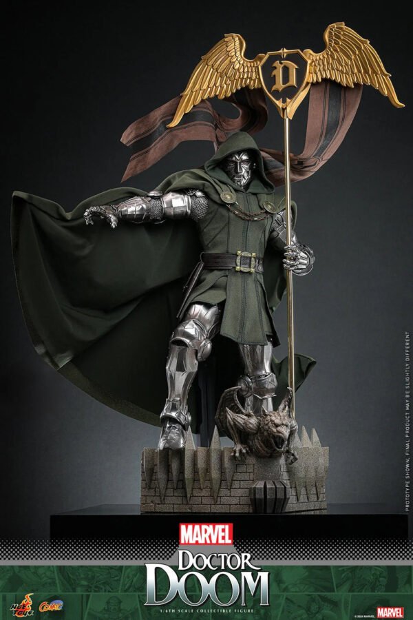 2024 Hot Toys Marvel Comics Doctor Doom Sixth Scale Figure - Image 2