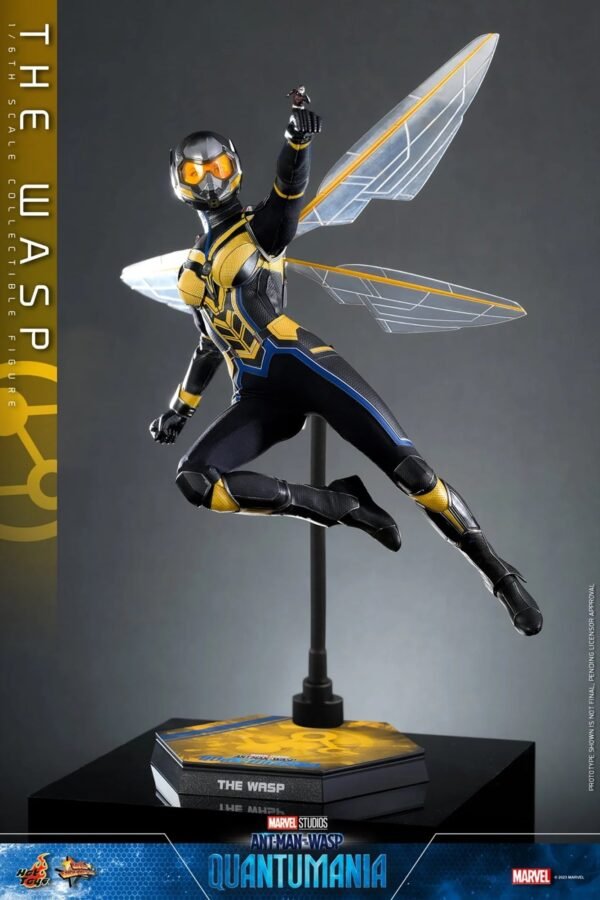 2024 Hot Toys Ant-Man and the Wasp: Quantumania The Wasp Sixth Scale Figure - Image 4