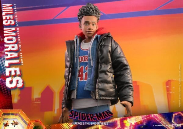 2024 Hot Toys Spider-Man: Across the Spider-Verse Miles Morales Sixth Scale Figure - Image 7