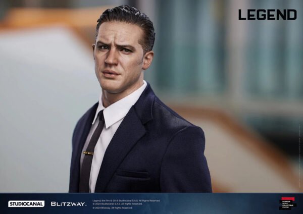 2024 Blitzway Legend(2015) Reginald “Reggie” Kray 1/4 Superb Scale Statue - Image 6