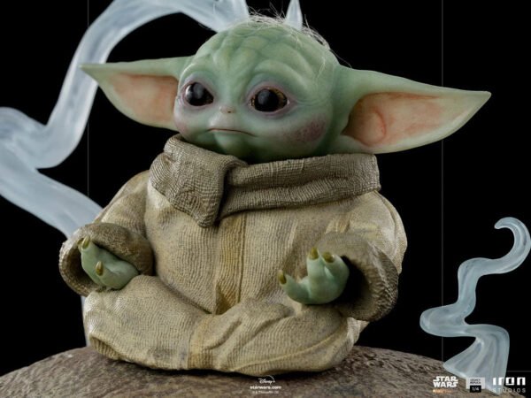 Iron Studios Star Wars The Mandalorian Grogu (Baby Yoda) 1:4 Scale Legacy Replica Statue - Image 6