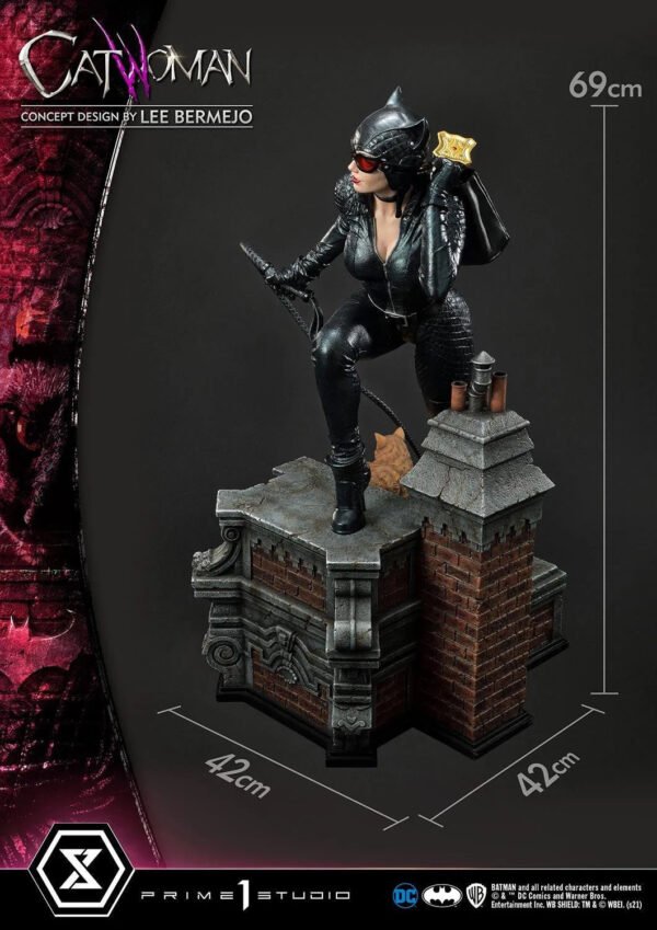 2024 Prime 1 Museum Masterline Batman (Comics) Catwoman (Concept Design by Lee Bermejo) DX Bonus Version 1:3 Scale Statue - Image 12
