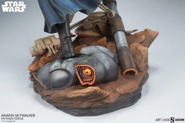 Sideshow Collectibles Anakin Skywalker Mythos Statue - Image 11