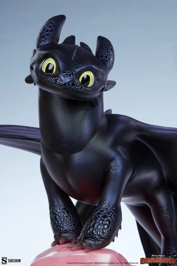 Sideshow Collectibles How to Train Your Dragon Toothless Statue - Image 5