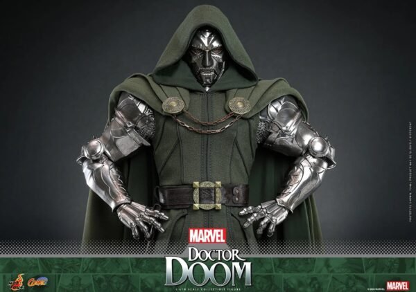 2024 Hot Toys Marvel Comics Doctor Doom Sixth Scale Figure - Image 5
