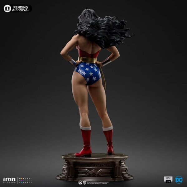 2024 Iron Studios DC Comics Wonder Woman DC Trinity Quarter Scale Statue - Image 6