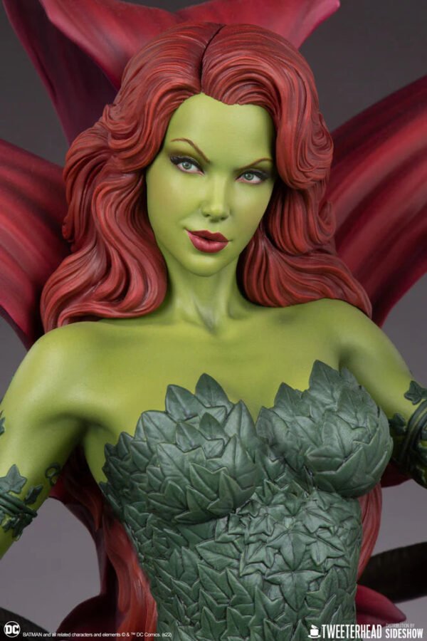 Tweeterhead DC Comics Poison Ivy Variant Maquette - Image 7
