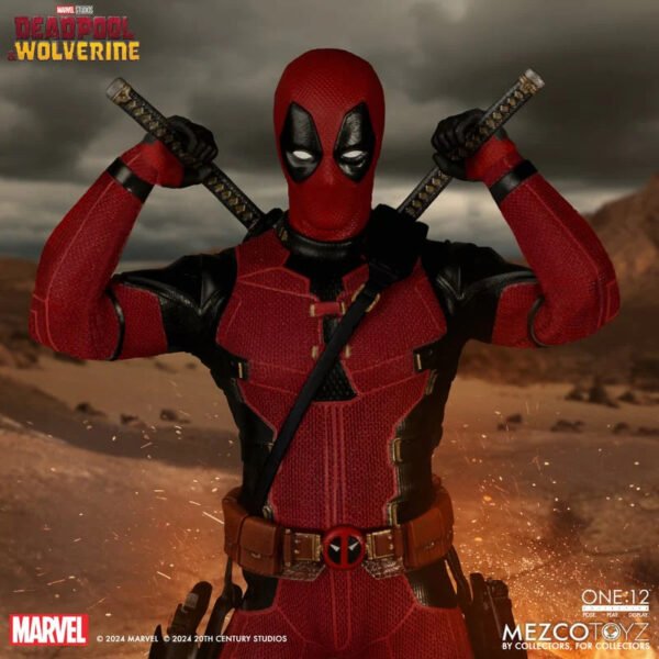 2024 Mezcotoyz Deadpool & Wolverine: Deadpool Deluxe Edition One:12 Collective Action Figure - Image 5