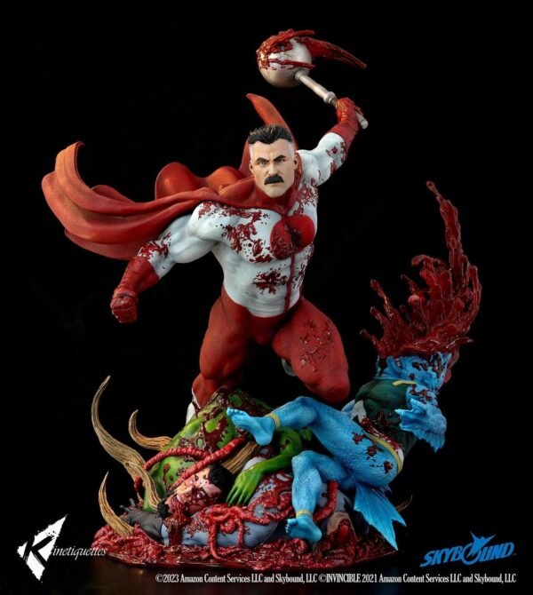 2024 Kinetiquettes Invincible: Omni-Man: The Ambush Diorama - Image 9