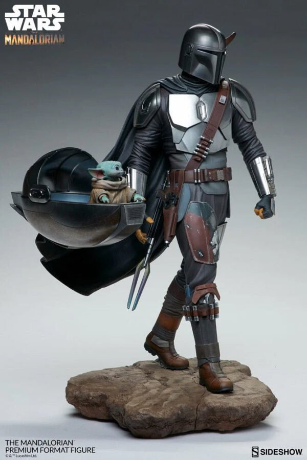 Sideshow Collectibles The Mandalorian Premium Format Figure - Image 3