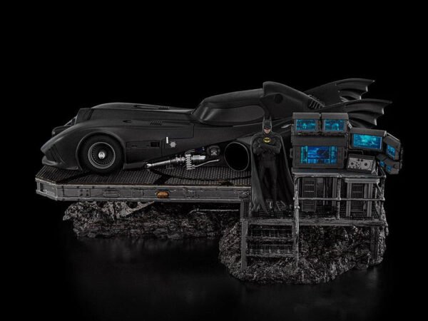 2024 Iron Studios The Flash (2023) Batmobile Deluxe Art Scale 1/10 Statue - Image 3