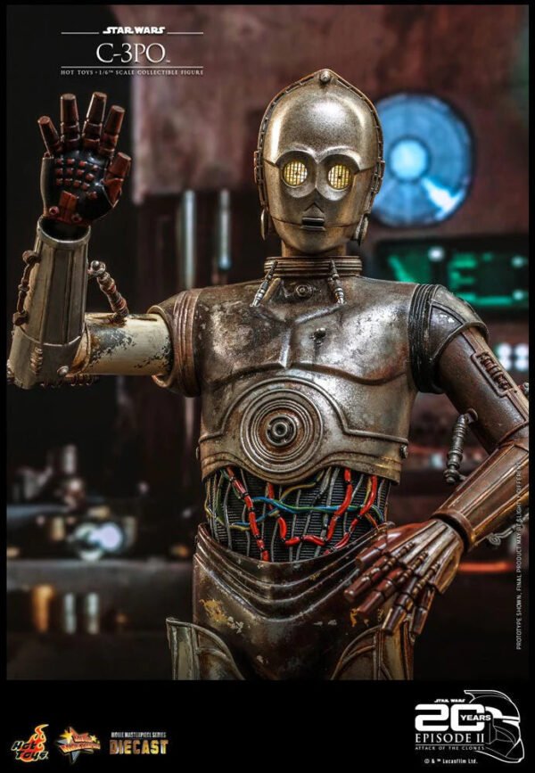 Hot Toys Star Wars Attack of the Clones C-3PO Sixth Scale Figure - Image 7