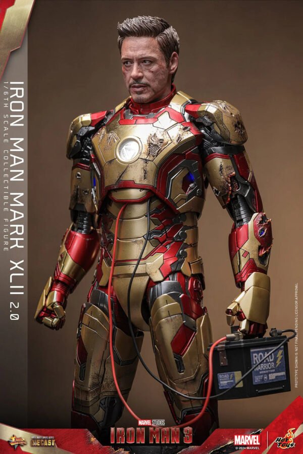 2024 Hot Toys Iron Man 3 Iron Man Mark XLII (2.0) Sixth Scale Figure - Image 2
