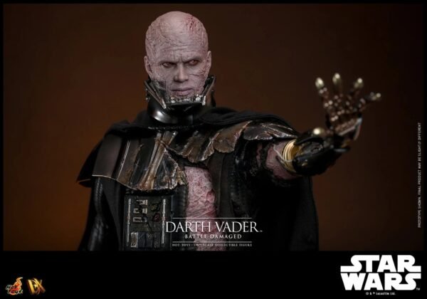 2024 Hot Toys Star Wars Darth Vader (Battle Damaged) Sixth Scale Figure - Image 4