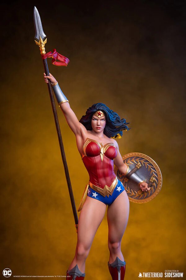 Tweeterhead DC Comics Wonder Woman 1:6 Scale Maquette - Image 7