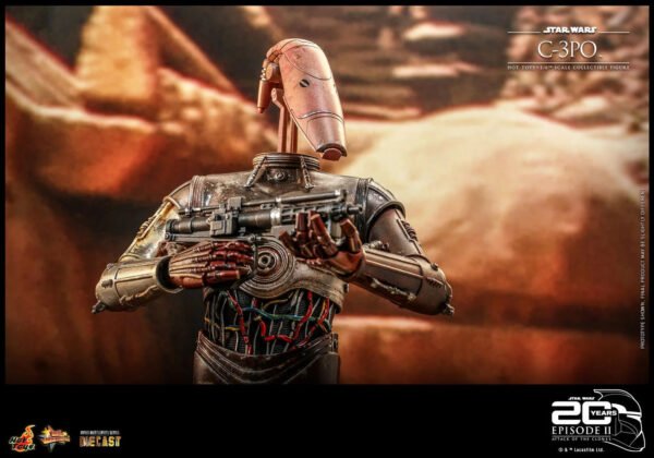 Hot Toys Star Wars Attack of the Clones C-3PO Sixth Scale Figure - Image 8