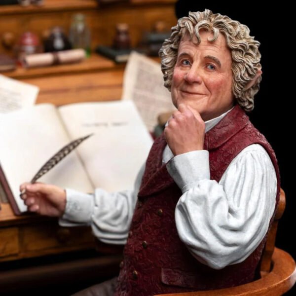 Weta Workshop The Lord of the Rings Bilbo Baggins at Desk 1:6 Scale Classic Statue - Image 7