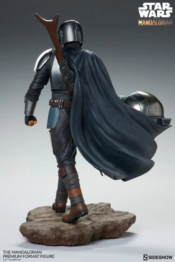 Sideshow Collectibles The Mandalorian Premium Format Figure - Image 2