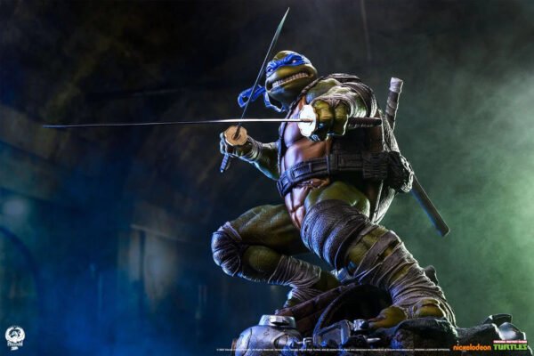 2024 PCS Collectibles Teenage Mutant Ninja Turtles: Leonardo (Deluxe Edition) 1:3 Scale Statue - Image 4