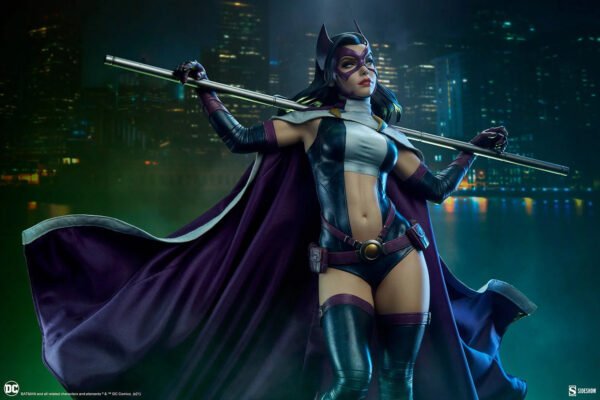 Sideshow Collectibles Huntress Premium Format Figure - Image 10