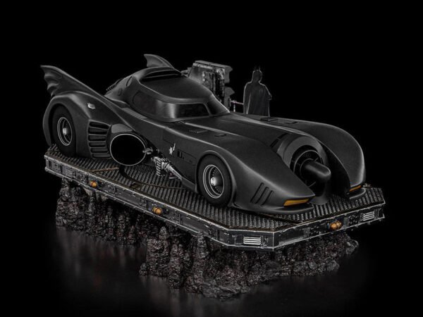 2024 Iron Studios The Flash (2023) Batmobile Deluxe Art Scale 1/10 Statue - Image 2