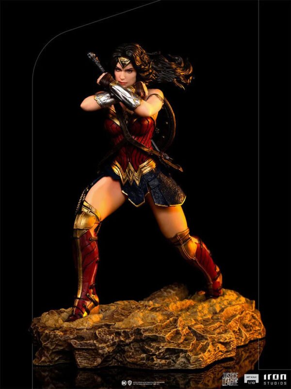 Iron Studios Zack Snyder’s Justice League Wonder Woman Art Scale 1/10 Statue