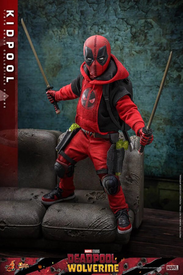 2024 Hot Toys Deadpool & Wolverine Kidpool Sixth Scale Figure - Image 6