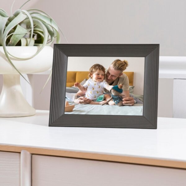 Aura Home – Mason 9′′ Digital Wifi Frame Dual Orientation – Graphite - Image 11