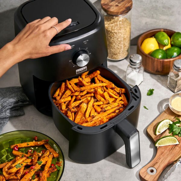Bella Pro Series – 3-qt. Analog Air Fryer – Black - Image 3