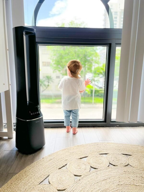 Midea 41 Bladeless DC Tower Fan and HEPA Air Purifier with Remote Control - Image 8