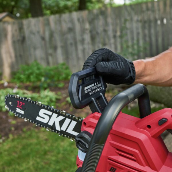 Skil ¨C PWR CORE 20 20-Volt 12-Inch Cordless Brushless Chainsaw (1 x 4Ah Battery and 1 x Charger) ¨C Red/black - Image 11